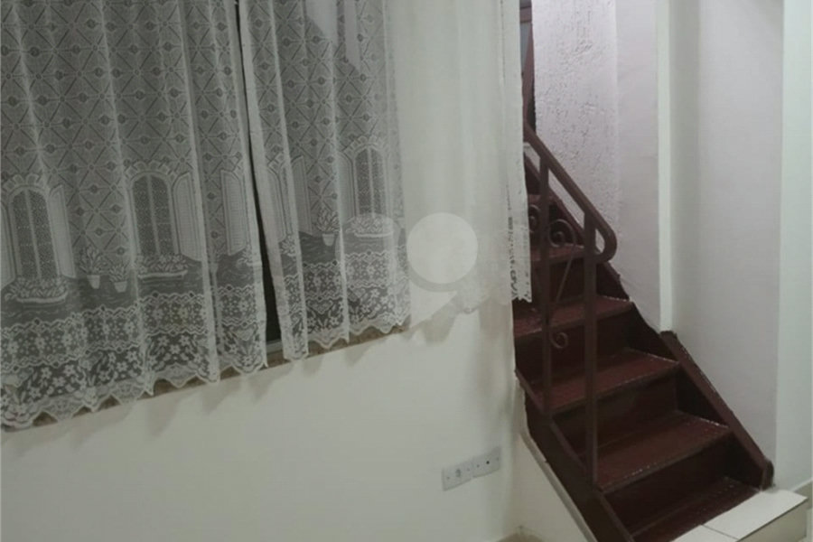 Sobrado à venda com 4 quartos, sendo 1 suíte, em Horto Florestal, São Paulo, SP