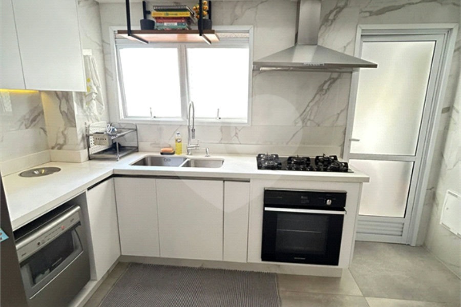 Apartamento à venda com 3 suítes em Barra Funda, São Paulo, SP