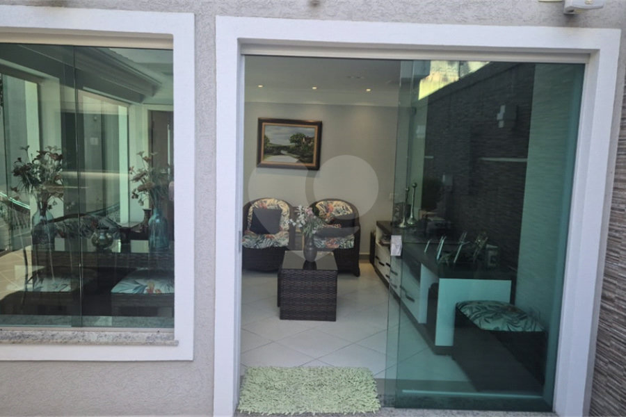 Sobrado à venda com 3 quartos, sendo 1 suíte, em Tremembé, São Paulo, SP