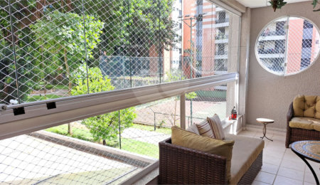 Apartamento à venda com 4 quartos, sendo 2 suítes,  em Cidade São Francisco, São Paulo, SP