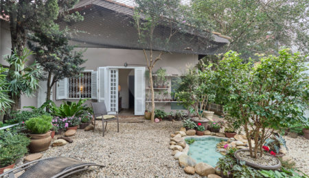 Casa à venda com 4 suítes em Granja Julieta, São Paulo, SP