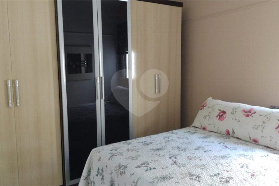 Apartamento à venda com 2 quartos em Pari, São Paulo, SP
