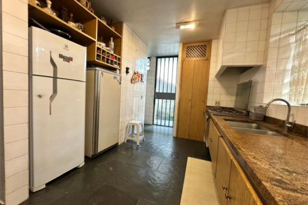 Casa à venda com 3 quartos, sendo 1 suíte, em Jardim Marajoara, São Paulo, SP