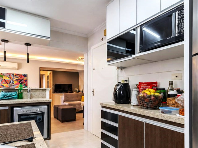 Apartamento à venda com 2 quartos, sendo 1 suíte,  em Vila Olímpia, São Paulo, SP