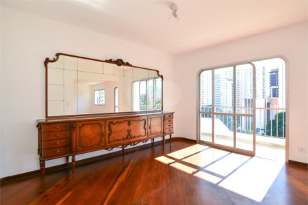 Apartamento à venda com 4 quartos, sendo 2 suítes,  em Brooklin Paulista, São Paulo, SP