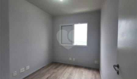 Apartamento à venda com 2 quartos em Jardim Esmeralda, São Paulo, SP