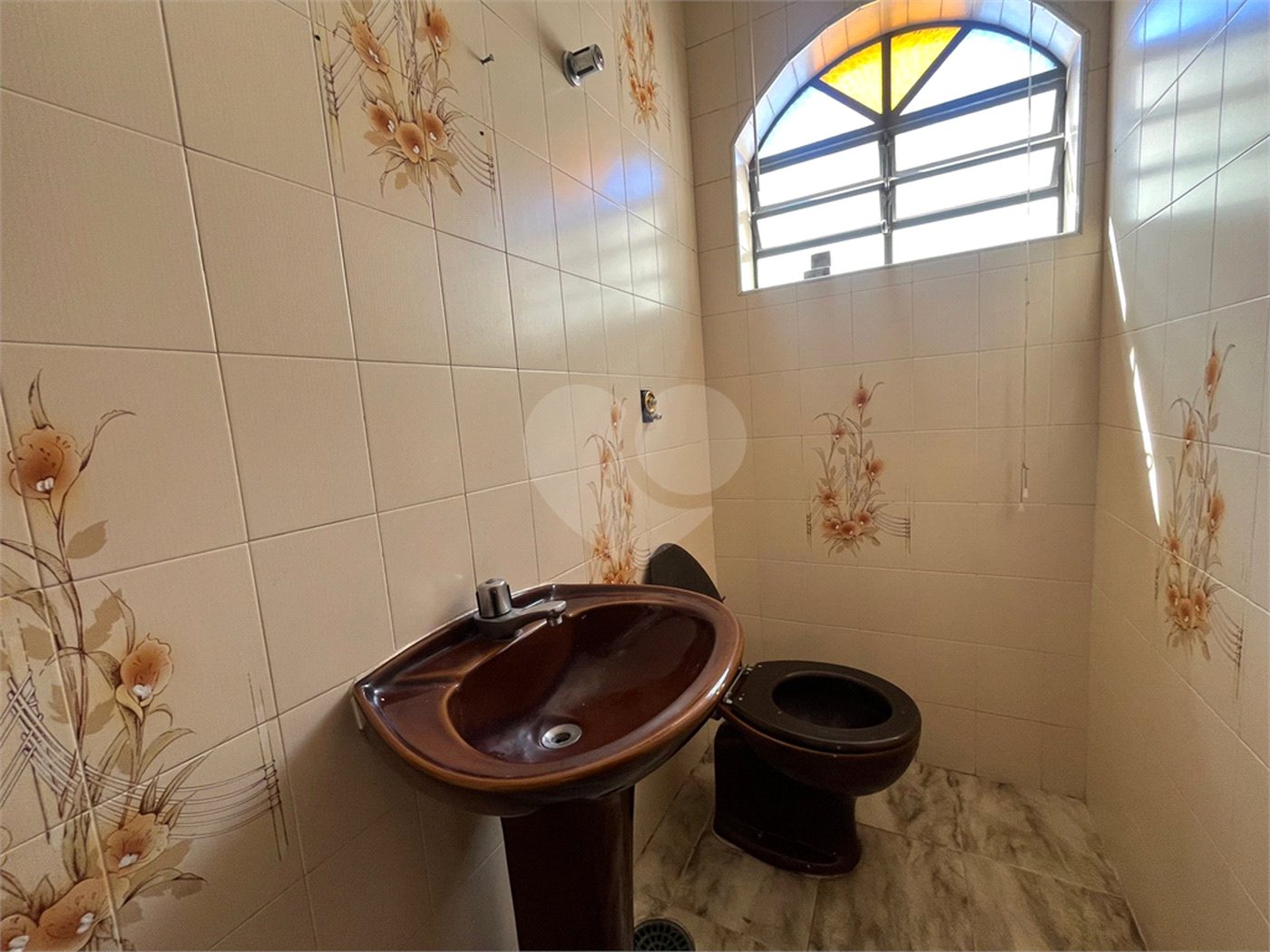 Sobrado à venda com 4 quartos, sendo 3 suítes, em Palmas do Tremembé, São Paulo, SP