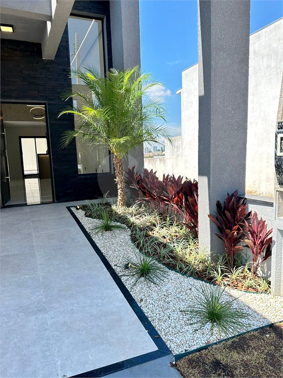 Casa à venda com 3 quartos, sendo 1 suíte, no condomínio Horto Florestal Villagio, Sorocaba - SP