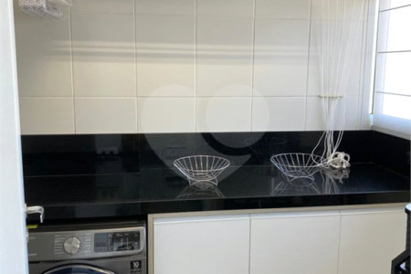 Apartamento à venda com 4 quartos, sendo 2 suítes, em Vila Paulicéia, São Paulo, SP