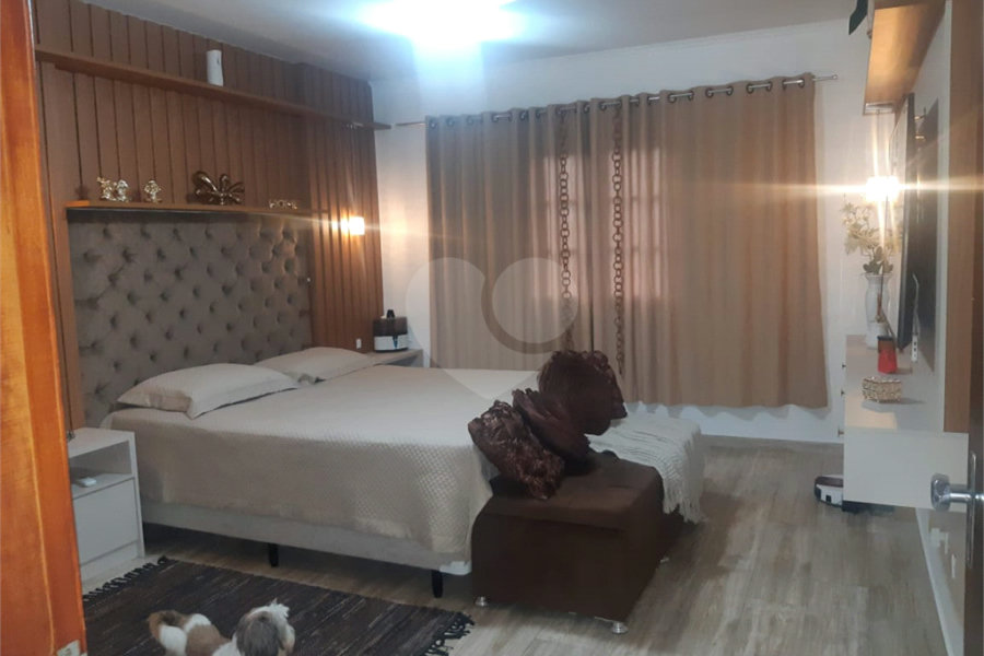 Sobrado à venda com 3 quartos, sendo 1 suíte, em Vila Mazzei, São Paulo, SP