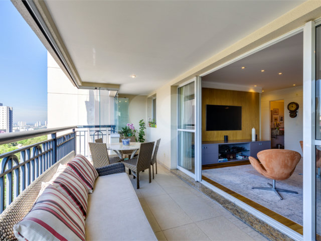 Apartamento à venda com 3 suítes em Alto da Boa Vista, São Paulo, SP