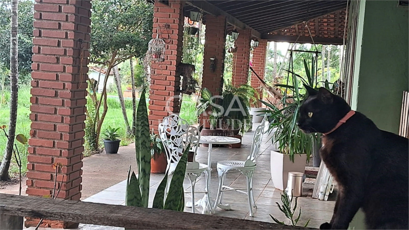 Chácara à venda com 4 quartos, sendo 1 suíte, em Zona Rural, Porangaba, SP