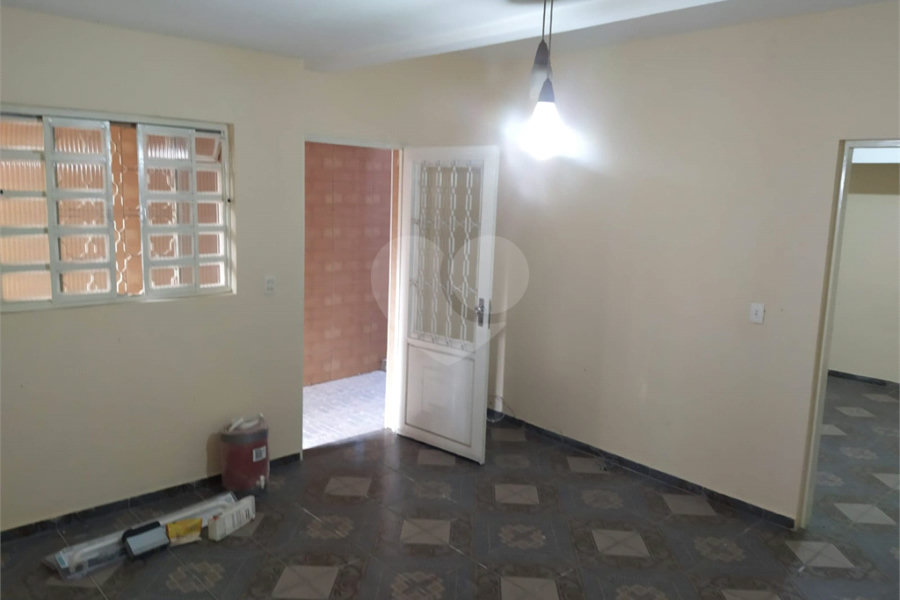 Sobrado à venda com 3 quartos, sendo 1 suíte, em Jaraguá, São Paulo, SP