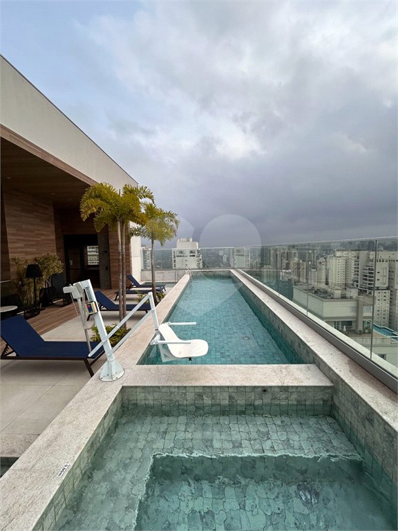 Apartamento à venda com 2 suítes em Campo Belo, São Paulo, SP