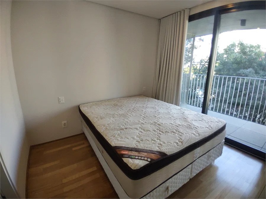 Apartamento à venda ou para alugar com 1 suíte em Jardim das Bandeiras, São Paulo, SP