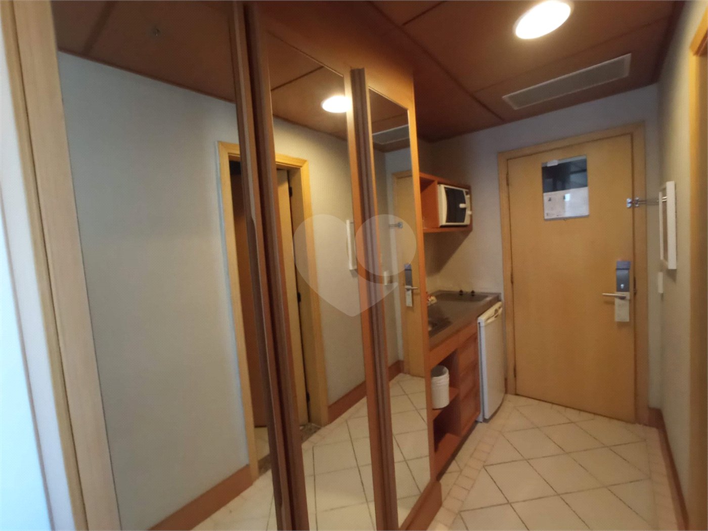 Flat à venda com 1 quarto em Santana, São Paulo, SP