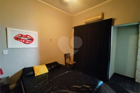 Sobrado à venda com 3 quartos, sendo 1 suíte, em Vila Pompéia, São Paulo, SP