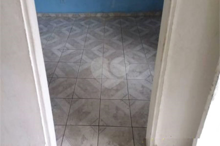 Casa de Vila à venda com 1 quarto em Jardim Luso, São Paulo, SP