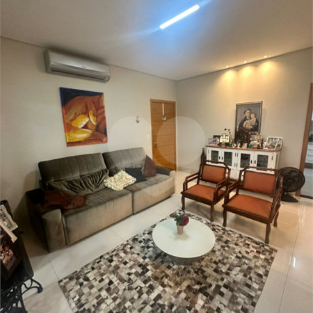 Apartamento à venda com 3 suítes em Jardim Mariana, Cuiabá, MT