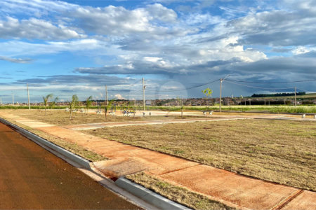 Terreno à venda no condomínio Loteamento Bella Cravinhos, Cravinhos - SP