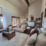 Casa à venda com 3 quartos, sendo 1 suíte, no condomínio Parque Petrópolis 4 Secção, Mairiporã - SP