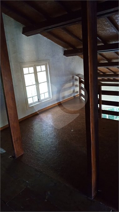 Casa à venda com 3 quartos, sendo 2 suítes, no condomínio Gleba II, Mairiporã - SP