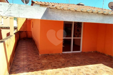 Casa à venda com 3 quartos em Jardim Gilda Maria, São Paulo, SP
