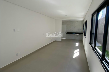 Casa à venda com 3 quartos, sendo 1 suíte, em Vila Petrópolis, Atibaia, SP