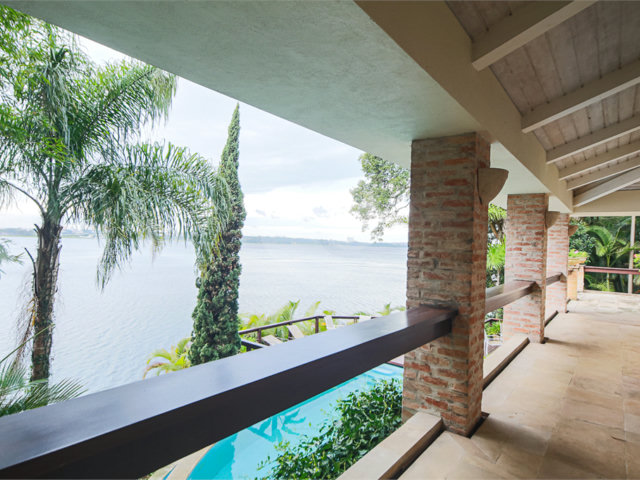 Casa à venda com 4 suítes em Guarapiranga, São Paulo, SP