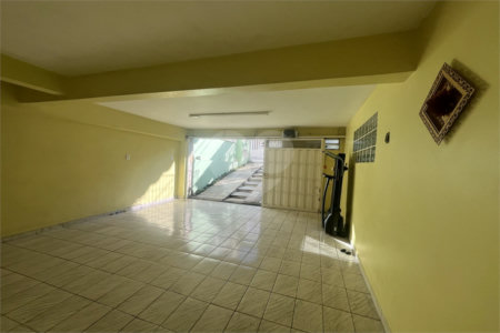 Sobrado à venda com 3 quartos em Vila Gustavo, São Paulo, SP