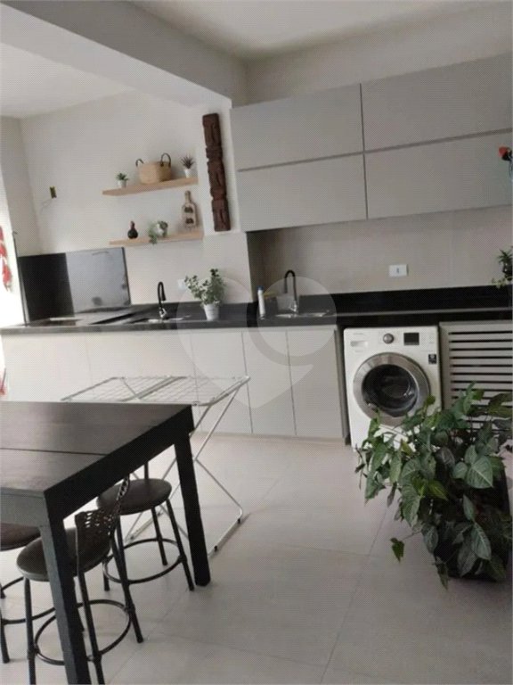 Sobrado à venda com 2 suítes em João Aranha, Paulínia, SP