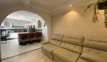Casa com 2 dormitórios à venda, 127 m² por R$ 640.000,00 - Marapé - Santos/SP