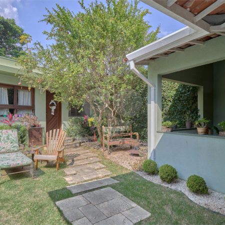 Casa Térrea à venda com 3 suítes em Granja Julieta, São Paulo, SP
