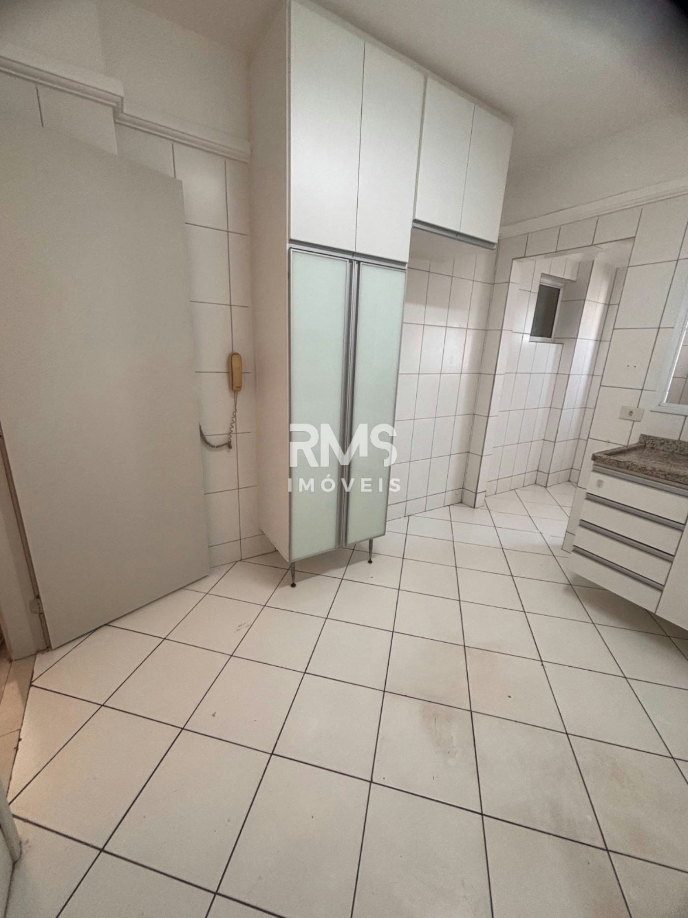 Apartamento à venda ou para alugar com 3 quartos, sendo 1 suíte,  em Vila São José, Itu, SP