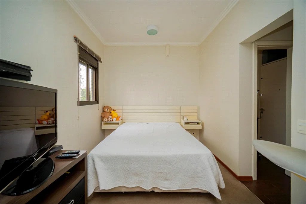 Apartamento à venda com 4 quartos, sendo 2 suítes, em Vila Suzana, São Paulo, SP