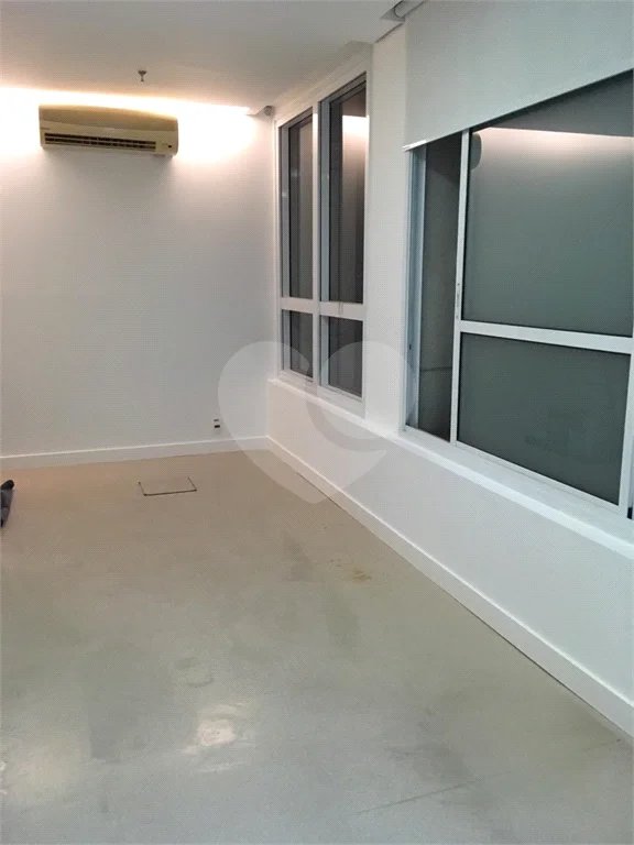 Excelente sala comercial para locação na Consolação