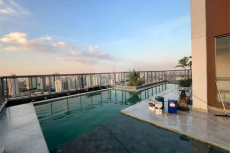 Lindo apartamento em excelente localização no Alto da Mooca, com 83m² com 3 dorms, sendo 1 suite, banheiro,lavabo,varanda gourmet, Aceita e estuda Permuta.