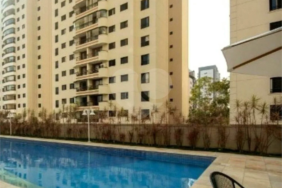 Excelente apartamento de 3 dormitórios, sendo uma Suíte e 2 vagas de garagem.