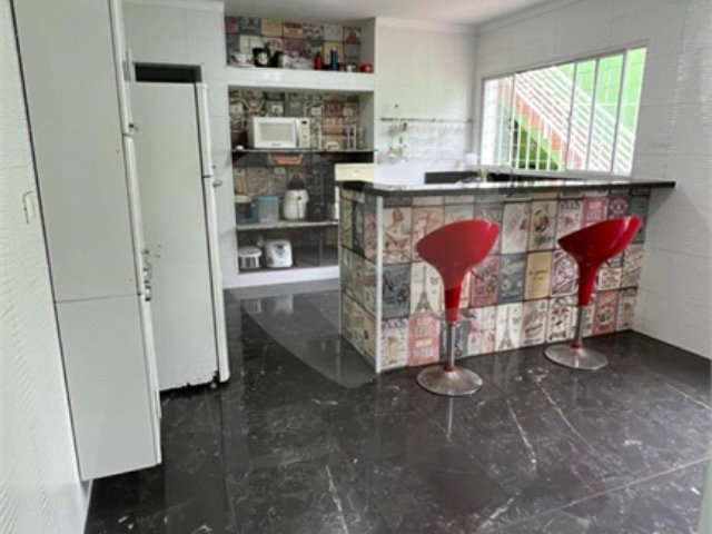 Sobrado à venda com 4 quartos, sendo 1 suíte,  em Tremembé, São Paulo, SP