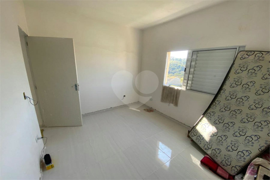 Sobrado à venda com 3 quartos, sendo 1 suíte,  em Canjica (terra Preta), Mairiporã, SP