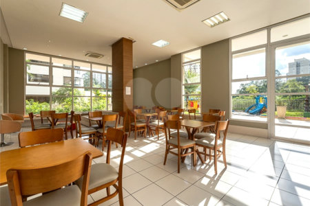 Apartamento à venda com 3 quartos, sendo 1 suíte,  em Vila Andrade, São Paulo, SP