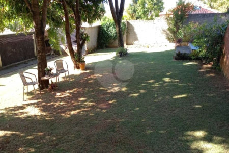Casa à venda com 3 quartos, sendo 1 suíte,  em Bosque, Vinhedo, SP