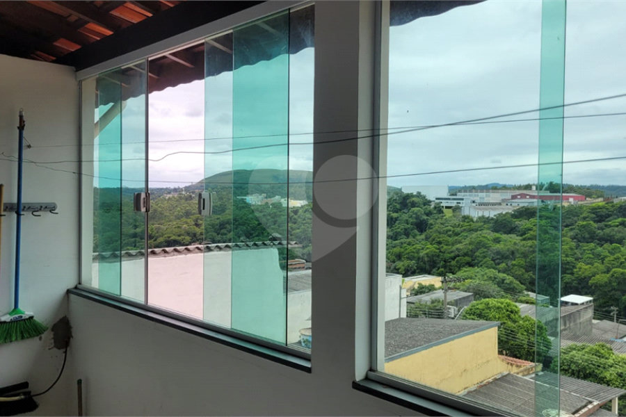 Casa à venda com 6 quartos, sendo 2 suítes, em Laranjeiras, Caieiras, SP