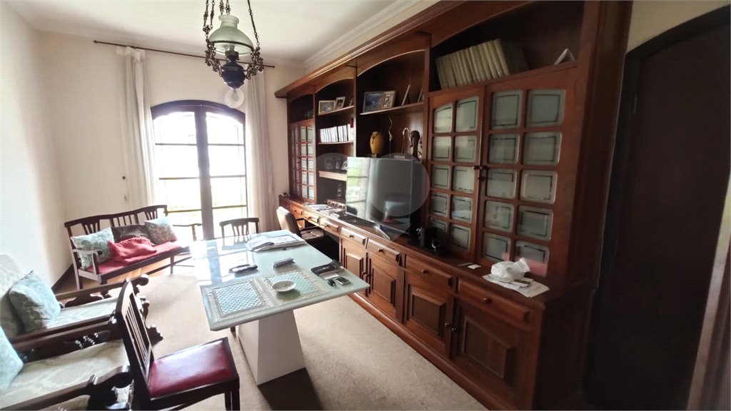 Casa Térrea à venda com 3 quartos, sendo 2 suítes, em Vila Oliveira, Mogi das Cruzes, SP