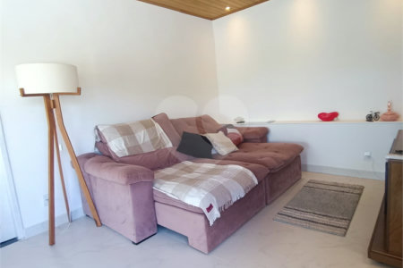 Casa à venda com 3 quartos, sendo 1 suíte, em Caminho de Búzios, Cabo Frio, RJ