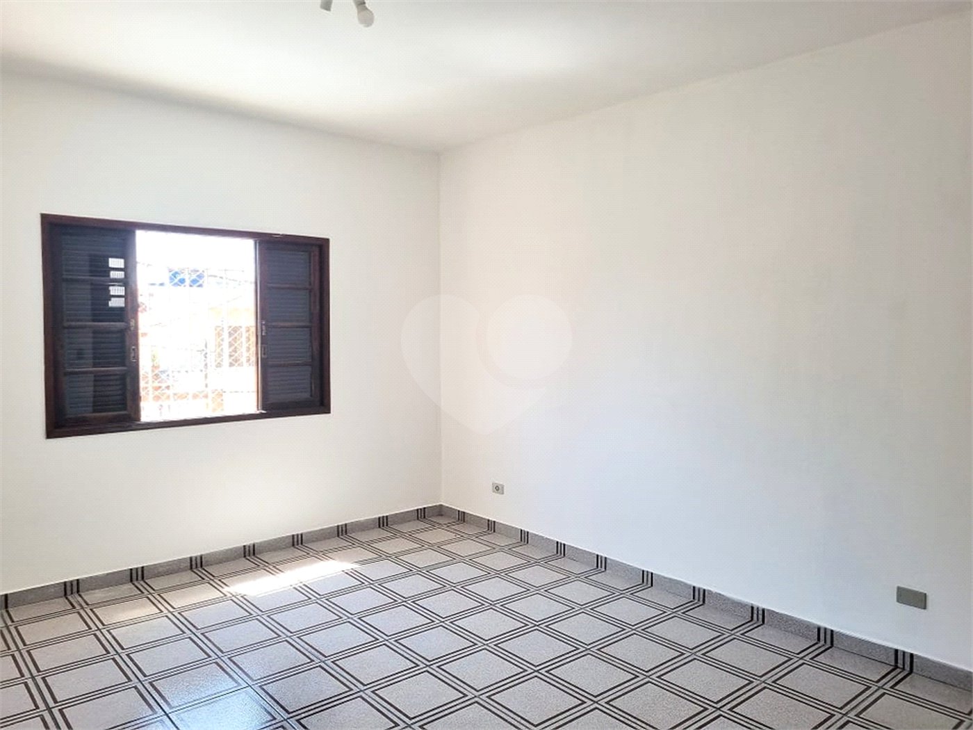 Casa à venda com 3 quartos, sendo 1 suíte, em Santana, São Paulo, SP