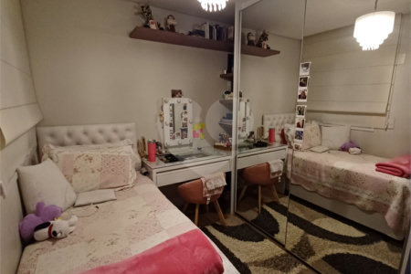 Apartamento à venda com 4 quartos, sendo 2 suítes,  em Jardim Flor da Montanha, Guarulhos, SP