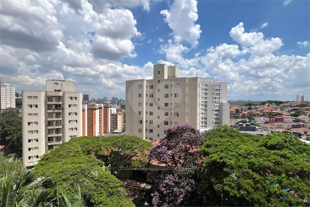 Apartamento à venda com 2 quartos, sendo 1 suíte,  em Vila Madalena, São Paulo, SP