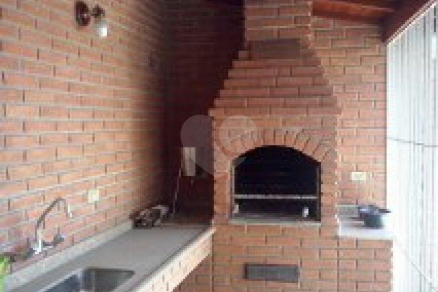 Casa à venda com 3 quartos, sendo 1 suíte,  em Parque Vitória, São Paulo, SP