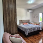 Casa à venda com 5 quartos, sendo 4 suítes, no condomínio Terras de Lucas, Sorocaba - SP